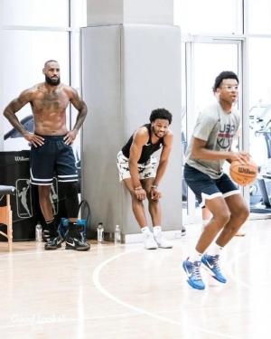 NBA选秀大会老鹰状元秀里萨谢？奇才榜眼签萨尔？火箭探花谢泼德