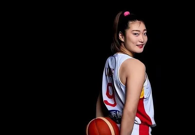 中国女篮63-78惨败比利时，产生了5大不可思议，2个不争事实！