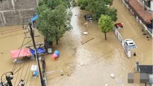 暴雨！贵州多景区因持续降雨暂停开放，确保游客安全  第1张