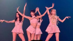 BLACKPINK巡演造型出圈被夸！短上衣加超短裙尽显长腿优势…  第2张