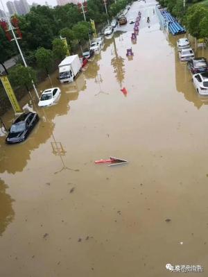 鹰潭连日降雨，多处积水、车辆被淹！白露桥洞表现如何？  第4张