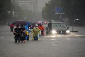 河南省暴雨来袭，多地发布农田渍涝中风险预警，农业生产面临挑战  第1张