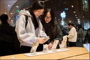 Apple Reported to Aim a 10% Growth of iPhone 16 This Year as Sales in China Recover  第1张