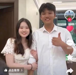 女友一出手就是王炸！解清帅带女友回家上热搜 一小时播放量超百万-图14